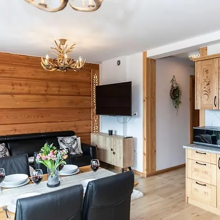 Mountain Base - Diamentowe Tarasy 2 Z Wanną Z Hydromasażem Apartament